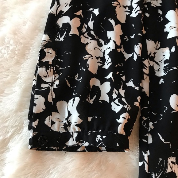 Black & white tunic top - Picture 8 of 9